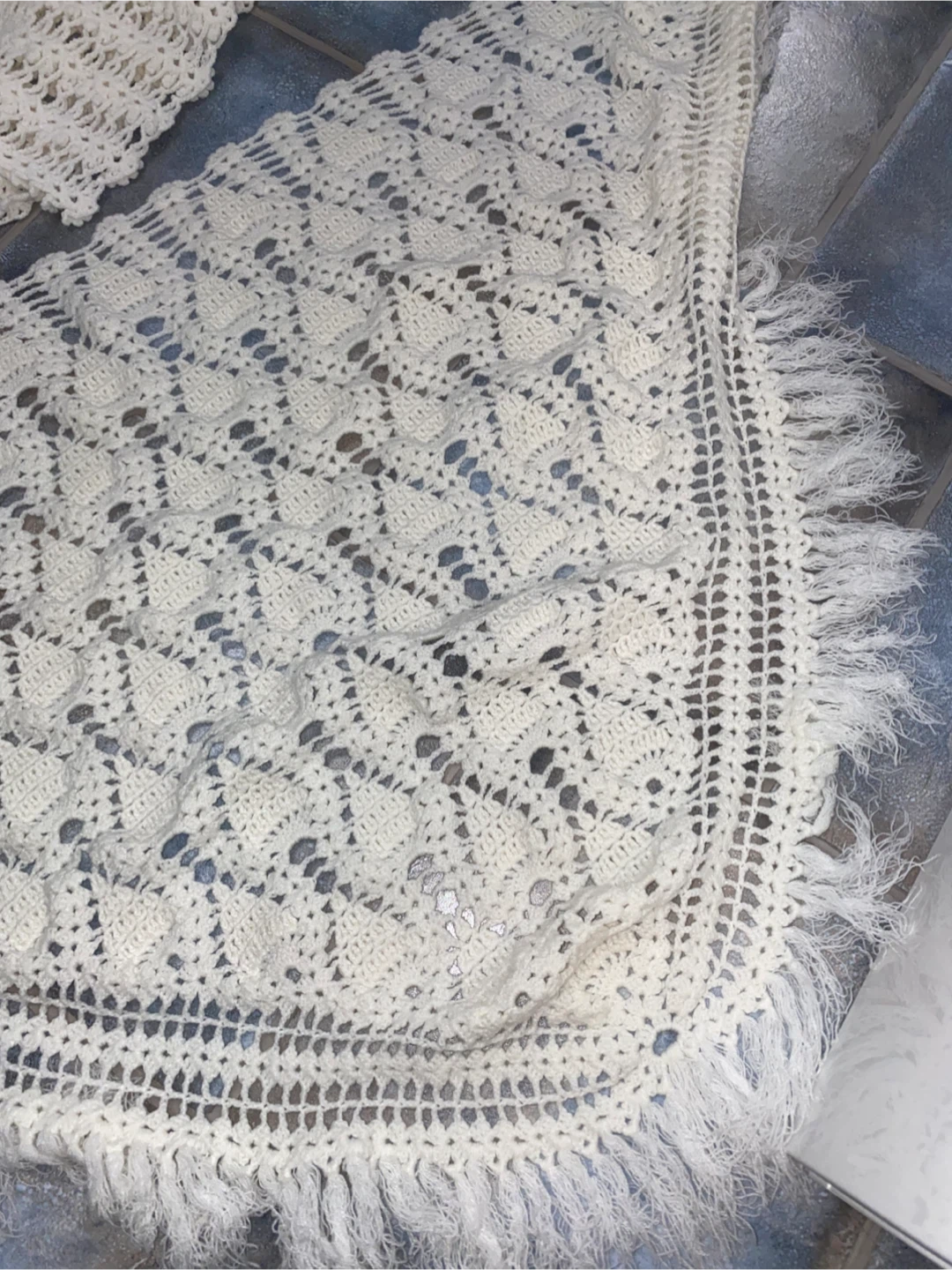Hand Crocheted Cream Capelet and Shawl Set - photo 3