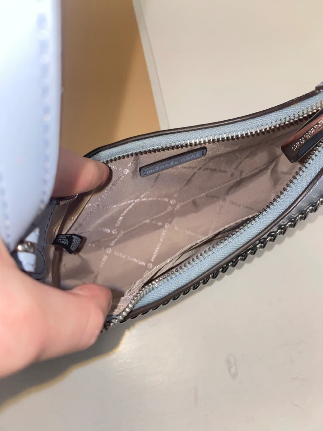 Michael Kors Light Blue Leather Shoulder Bag - photo 4