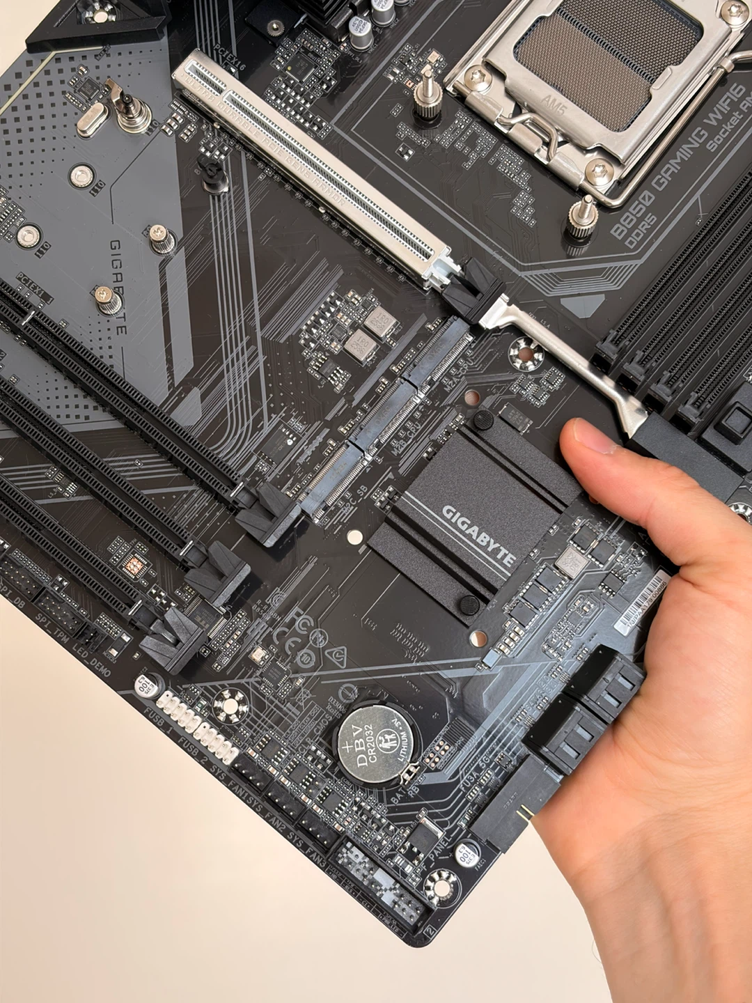 Gigabyte B850 GAMING AM5 X mATX Motherboard - photo 4