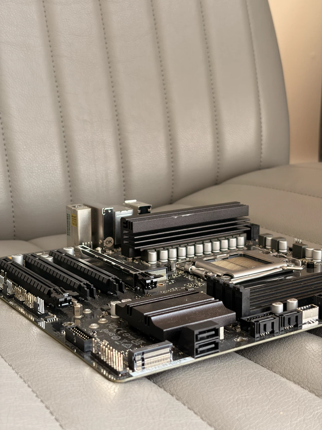 ASRock B650M-C Motherboard AM5 micro-ATX - photo 4