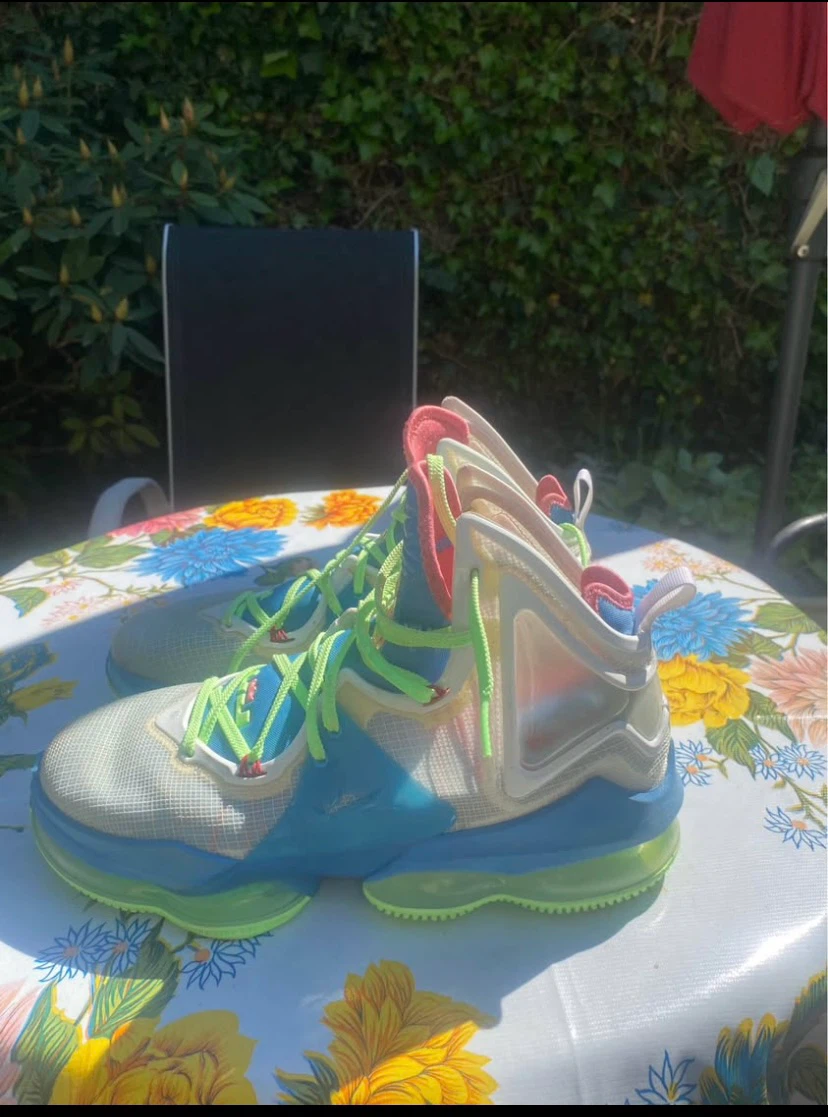 Lebron 19 “Tropical” Basketball Shies - photo 3