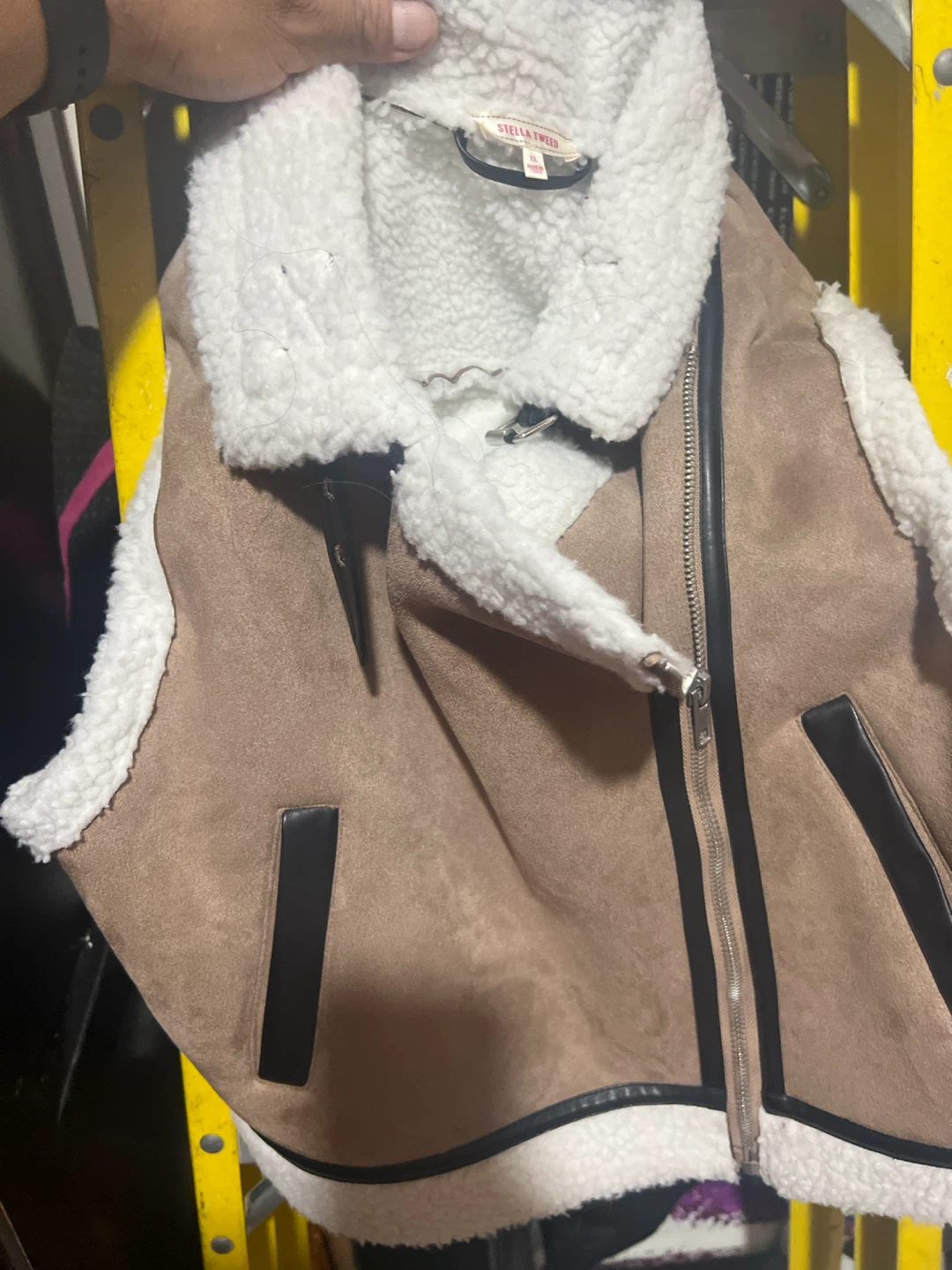 STELLA & DOTTIE Shearling Lined Vest - photo 2