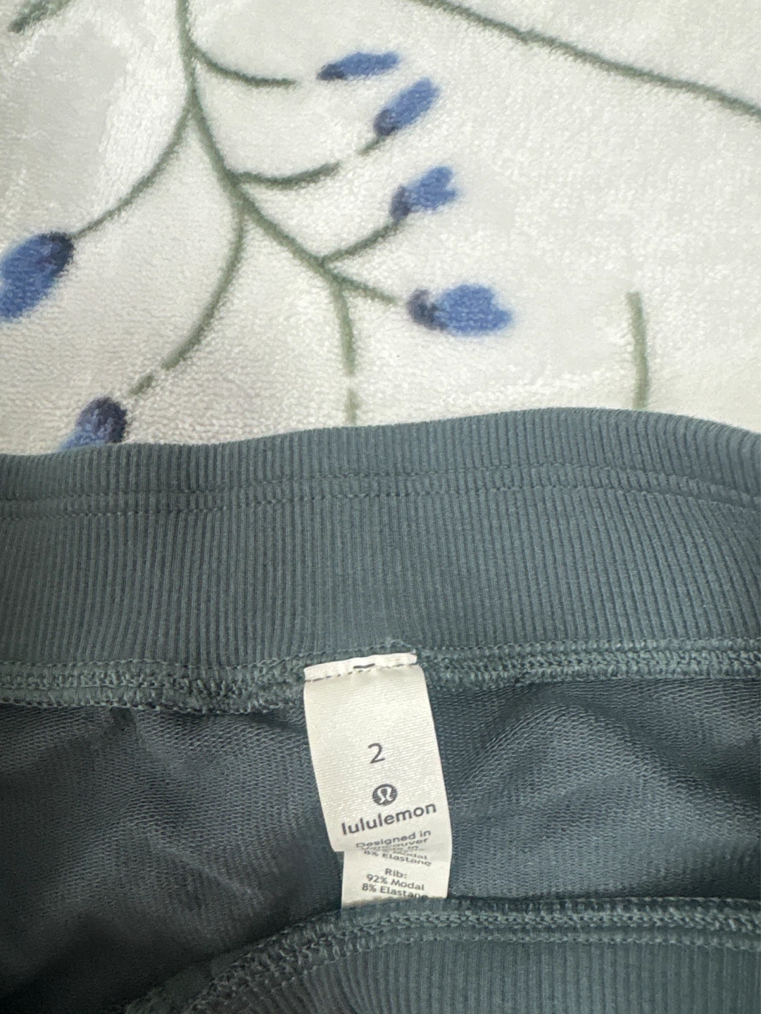Lululemon Women's Size 2 Pants - Grey - photo 2