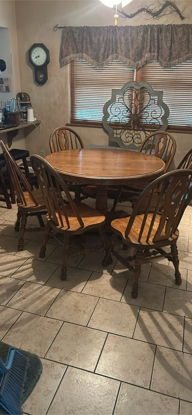Oak Dining Table with 6 Chairs