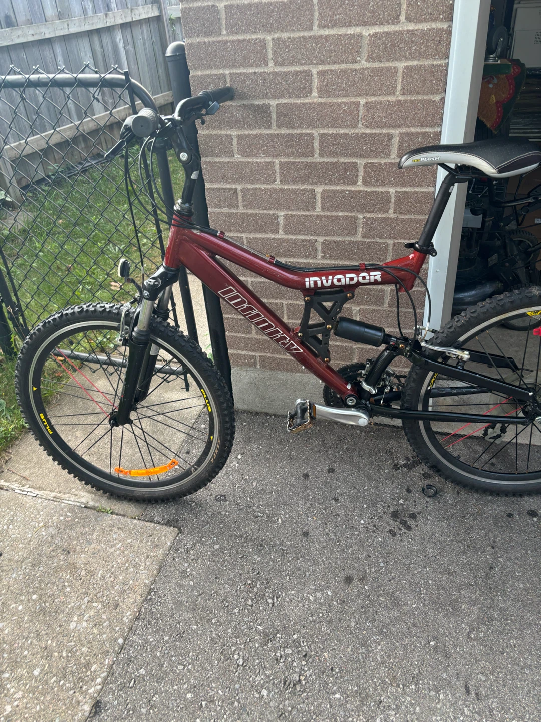 Norco Invader Full Suspension Mountain Bike 24” Wheels 19” Frame