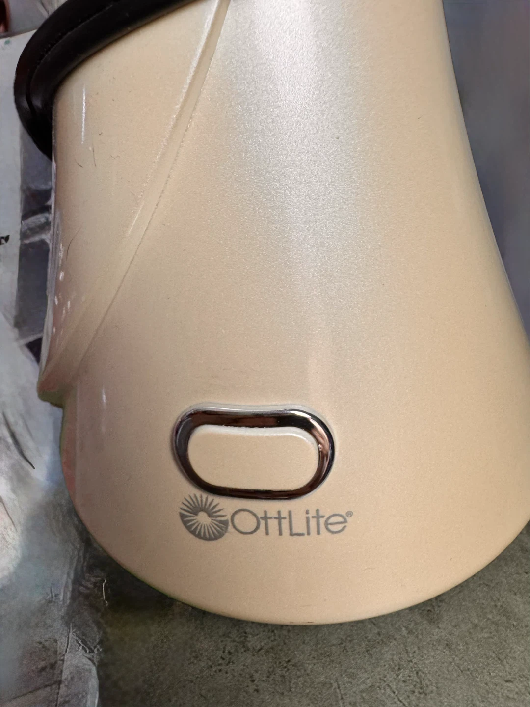 OttLite Desk Lamp