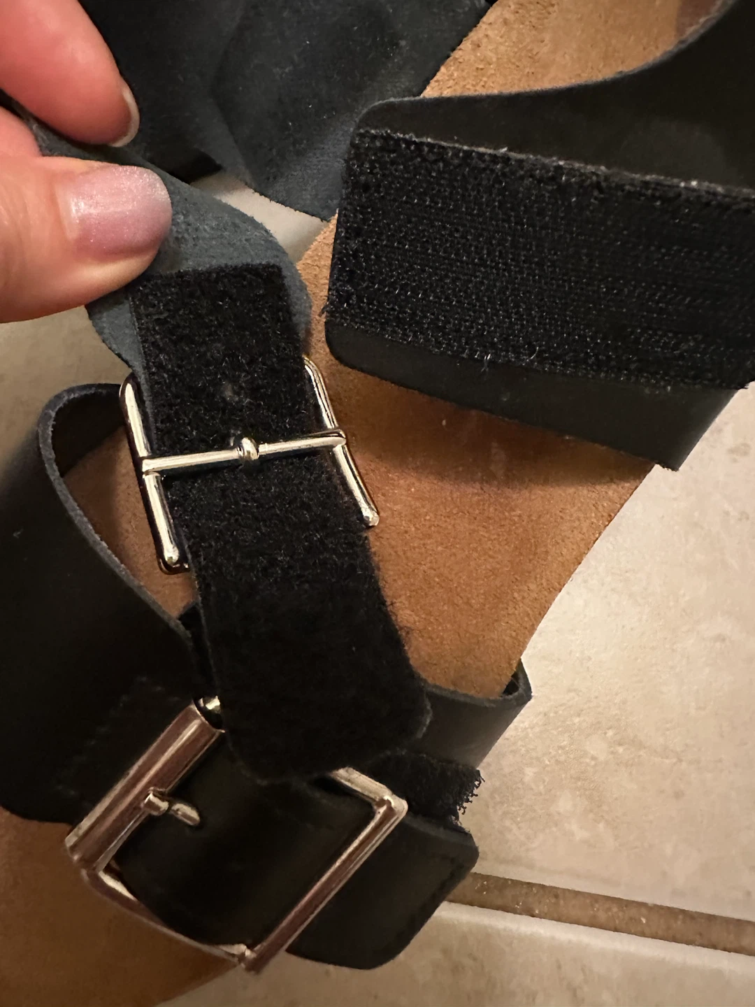 Sonia C. Black Leather Wedge Sandals - photo 3