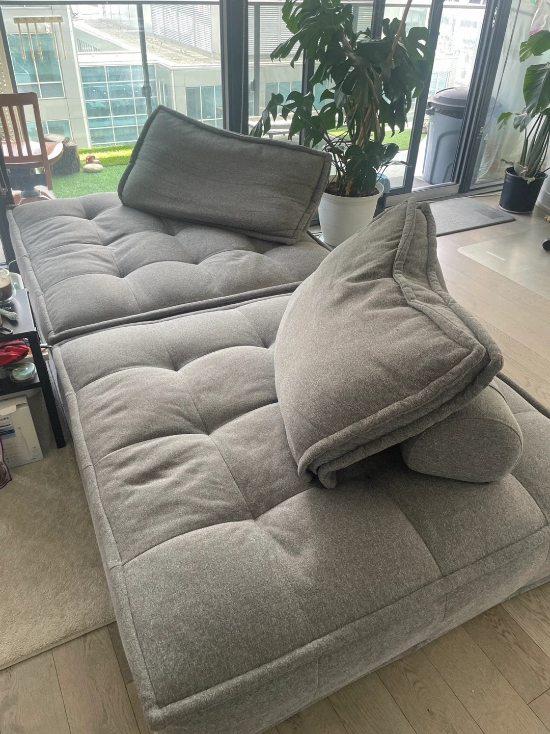 2x Grey Tufted Modular Daybed with Pillows