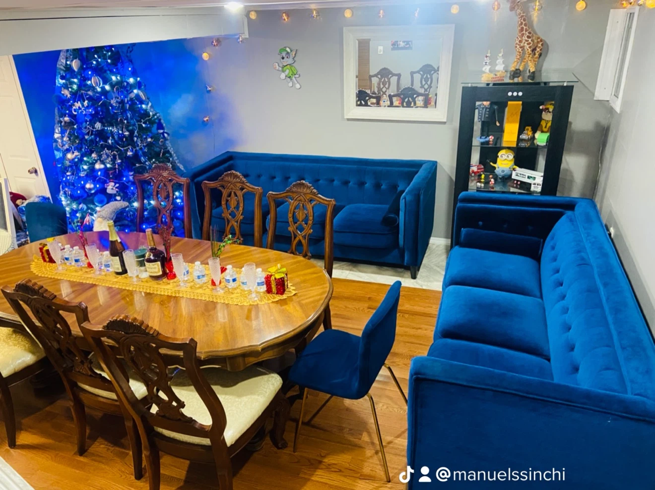 Table and 6 chairs - photo 3