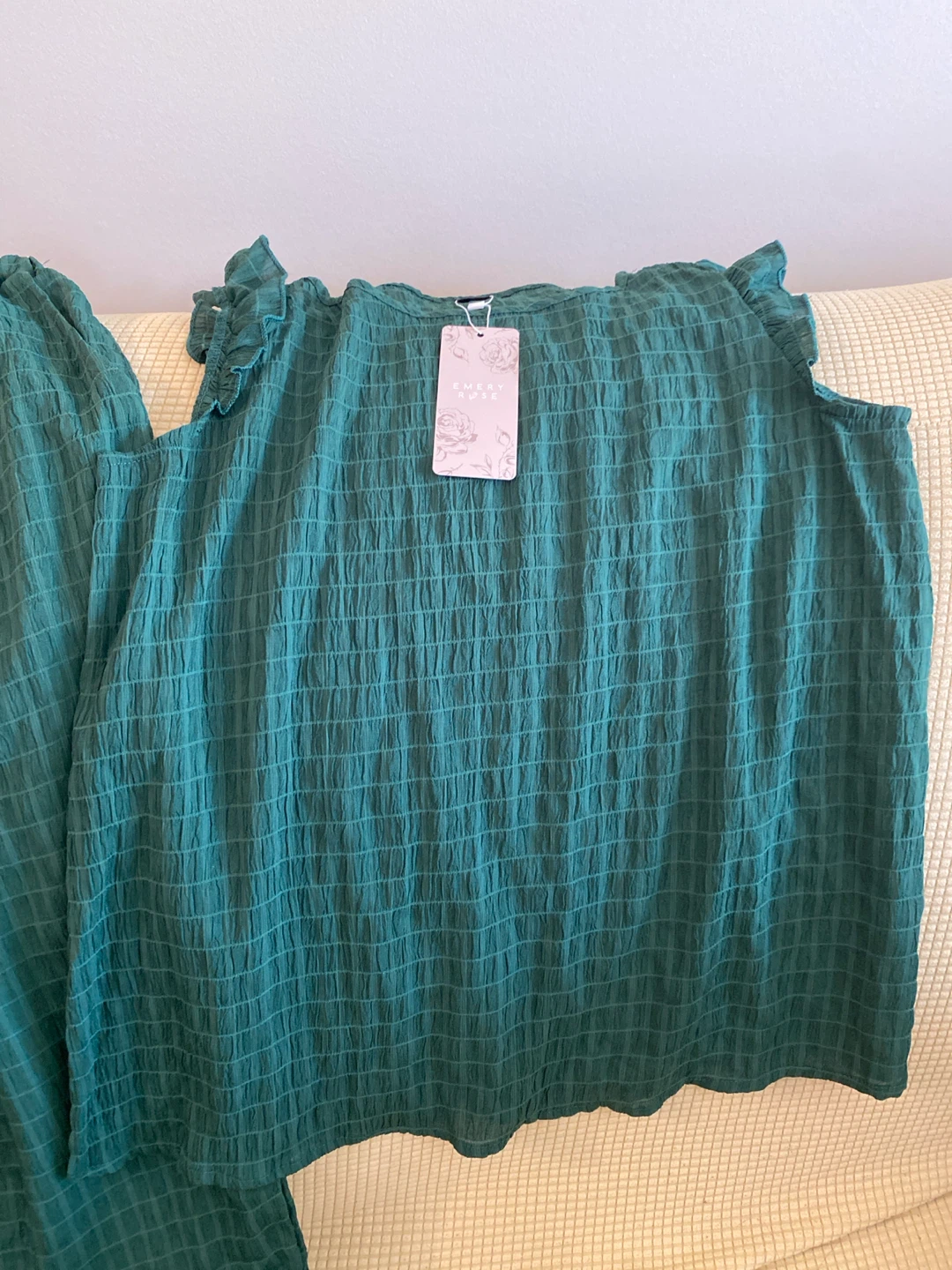 Emery Rose Smocked Green Top and Pants Set - photo 2