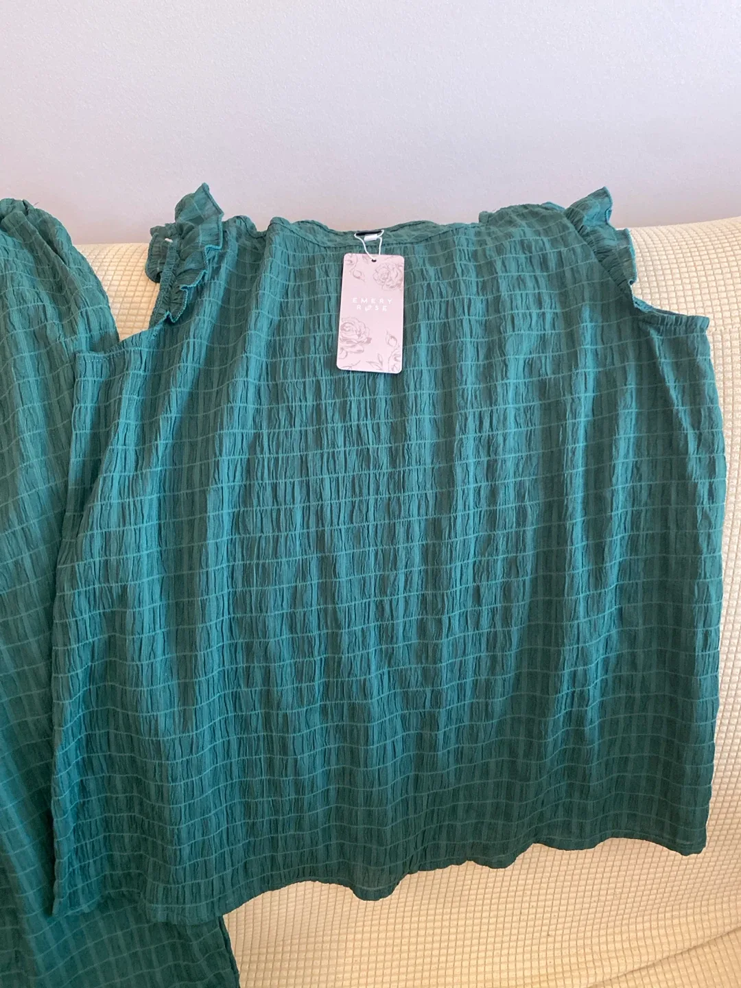 Emery Rose Smocked Green Top and Pants Set - photo 2