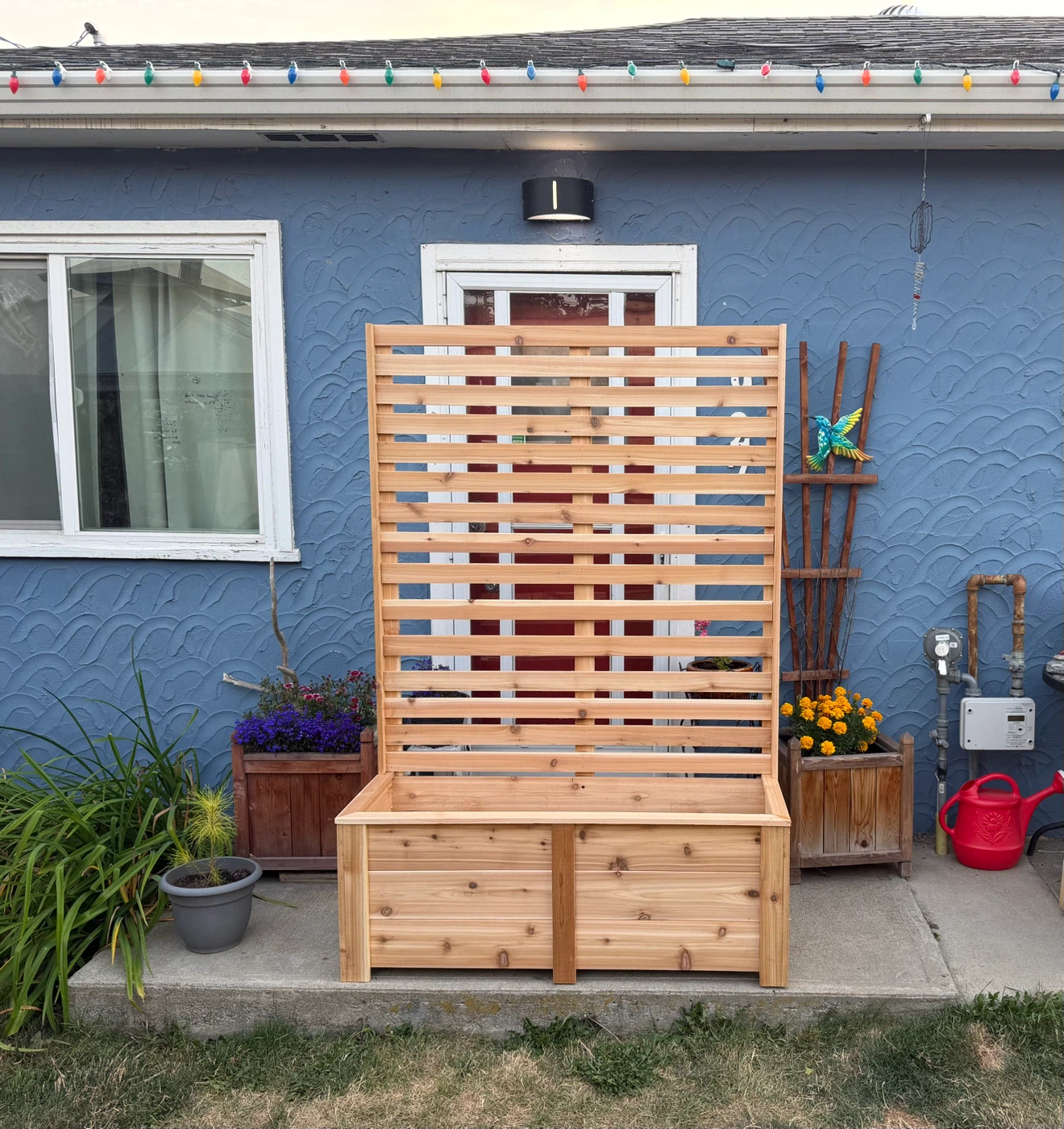 Handcrafted privacy cedar planter - photo 3