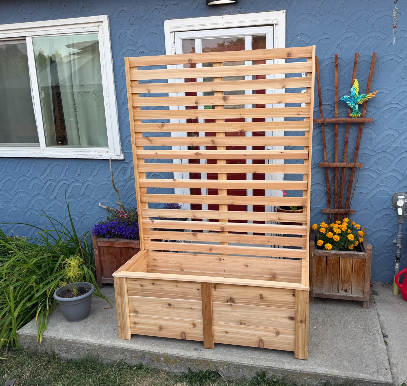 Handcrafted privacy cedar planter - photo 5