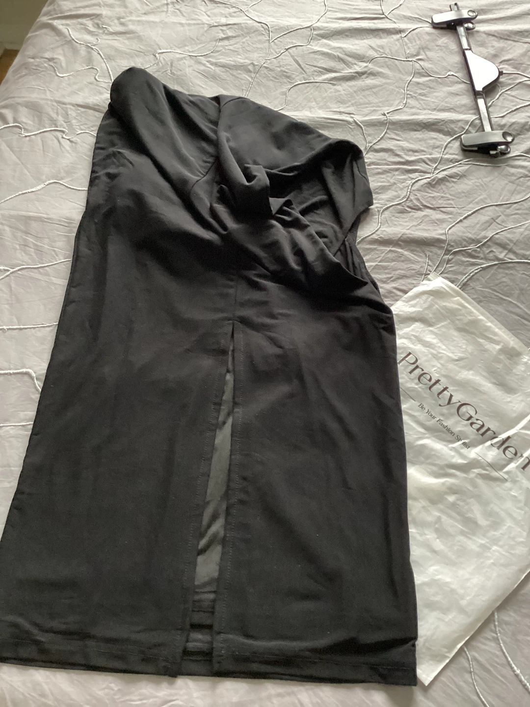 Women's classy Black One-Shoulder Ruched Maxi Dress - photo 5