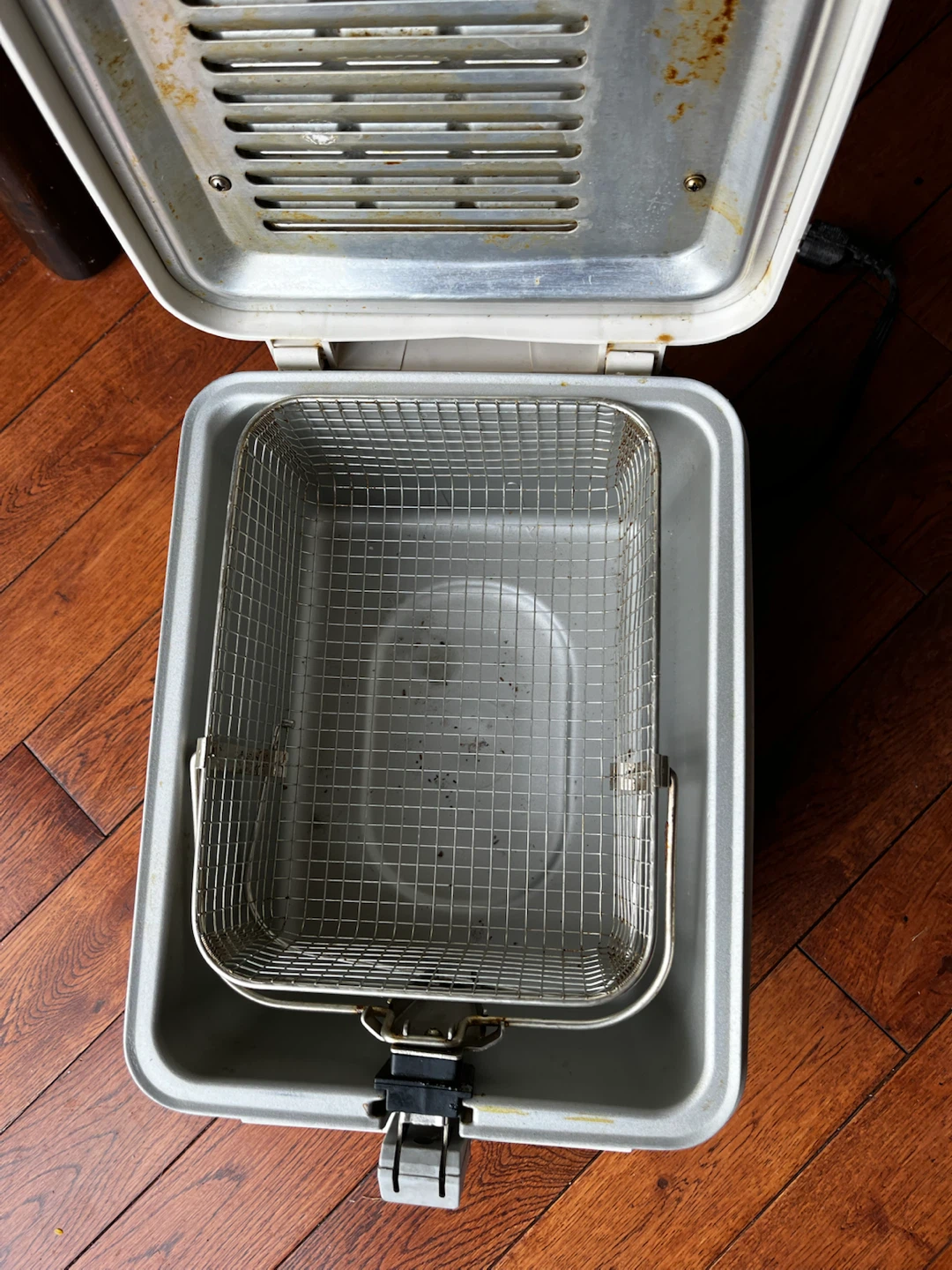 Kenwood DF 500 Deep Fryer and free RICE COOKER