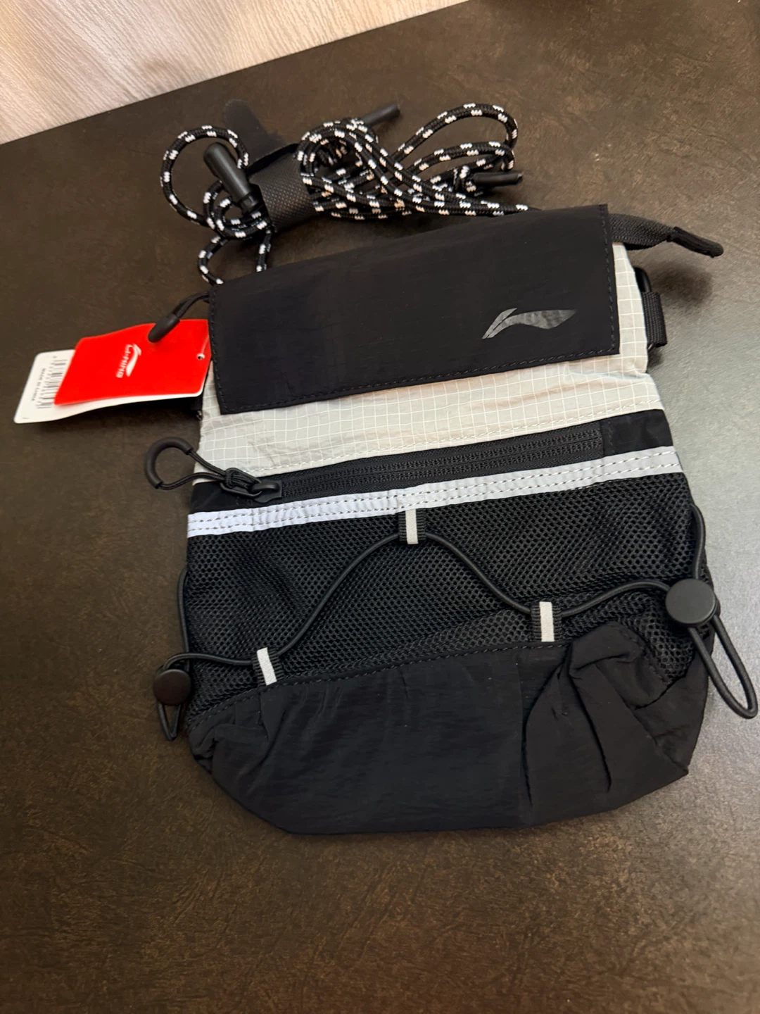 Brand new Li-Ning Crossbody Bag