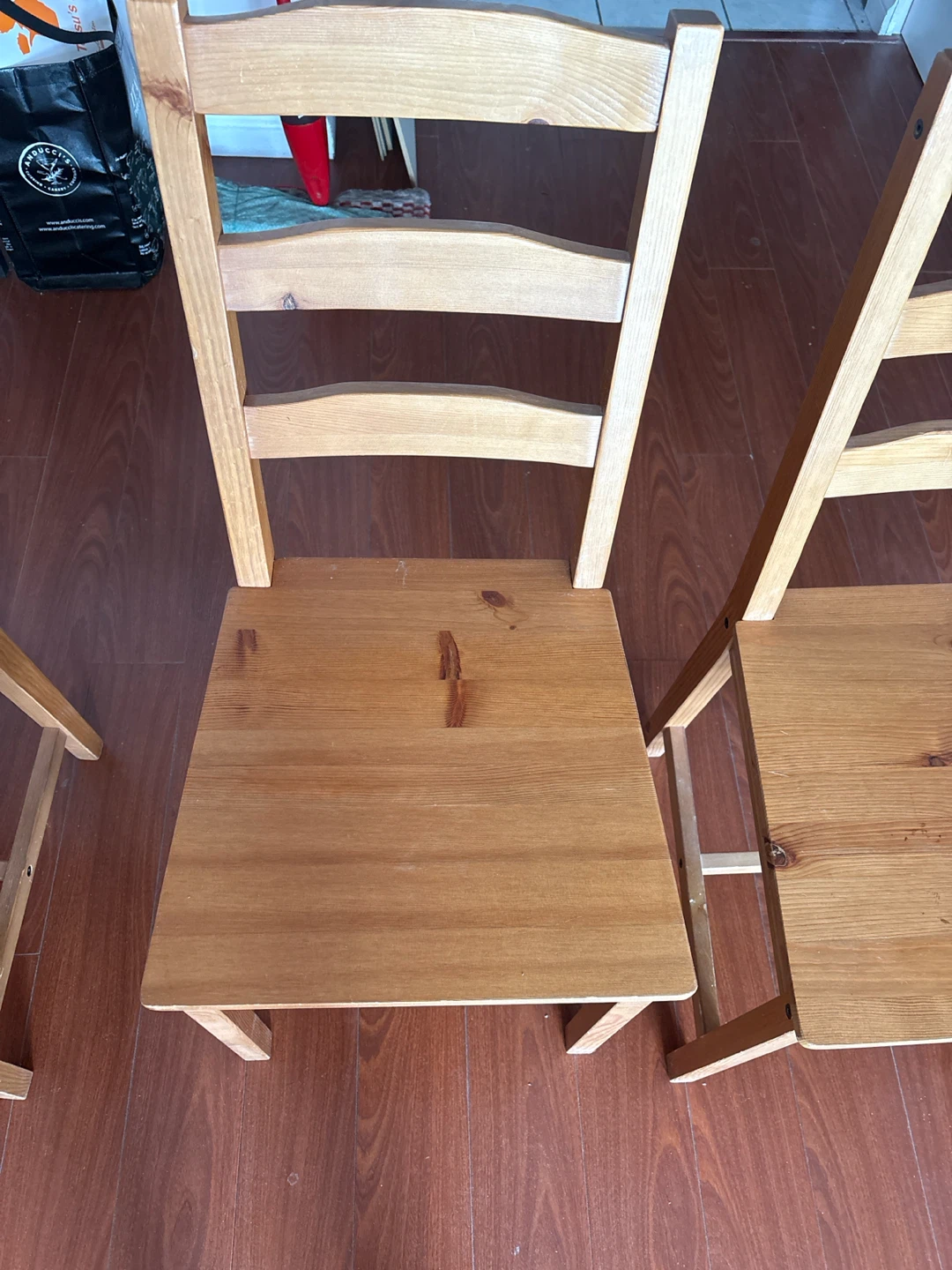 3 wooden chairs - photo 2