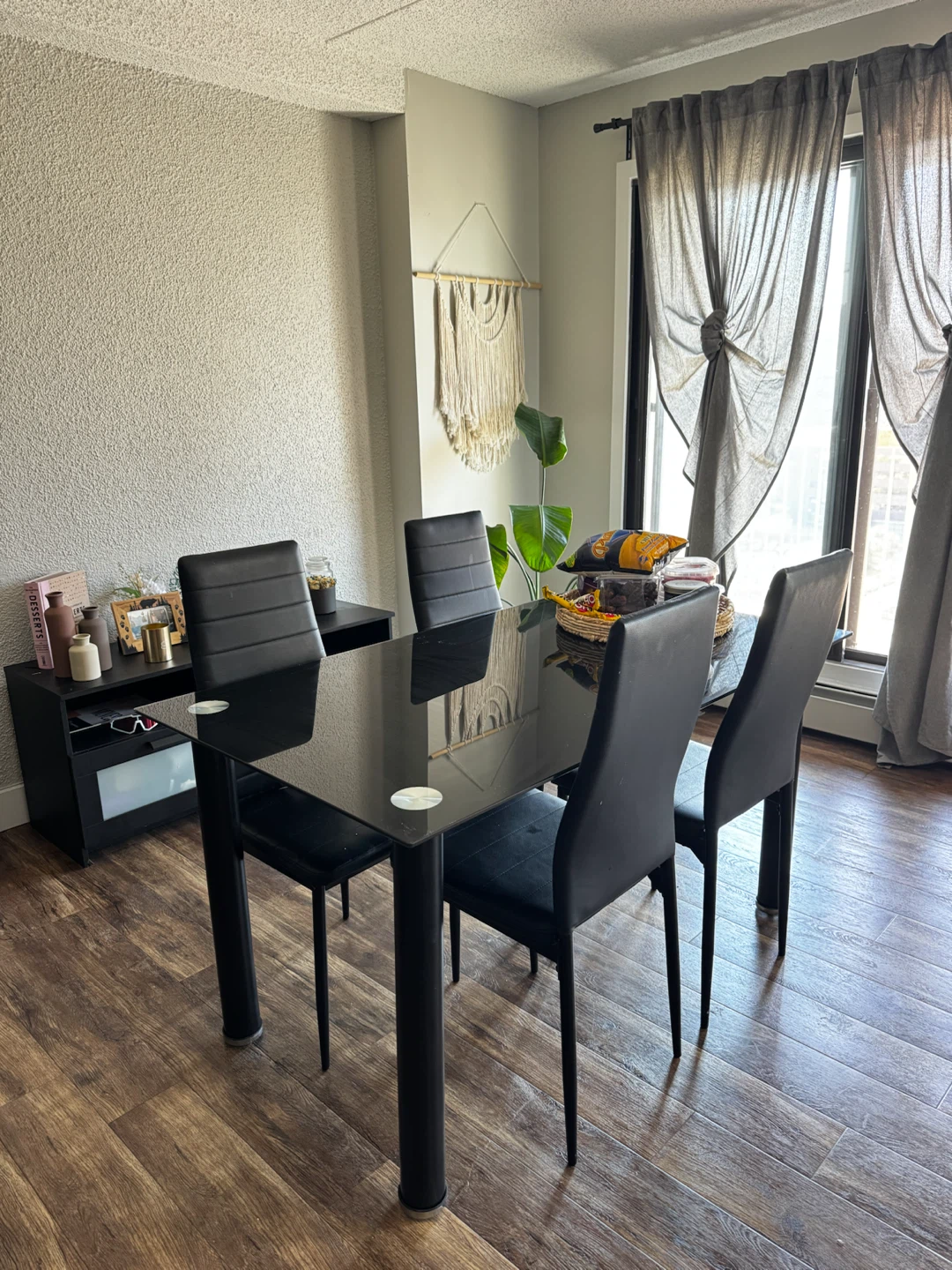 Bartley 5-Piece Dining Set - photo 2