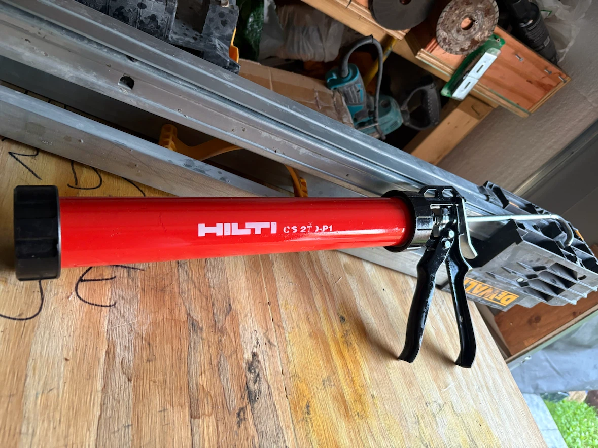 Hilti CS 270J-P1 Caulk Gun - photo 2