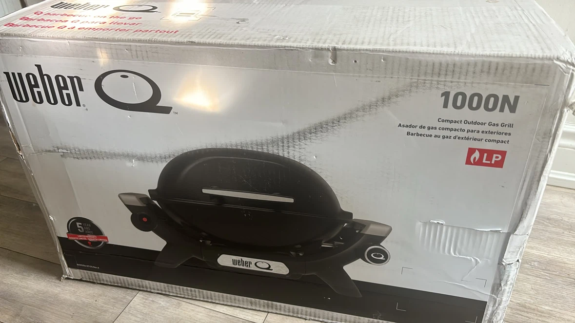 Weber Q 1000N Compact Outdoor Gas Grill