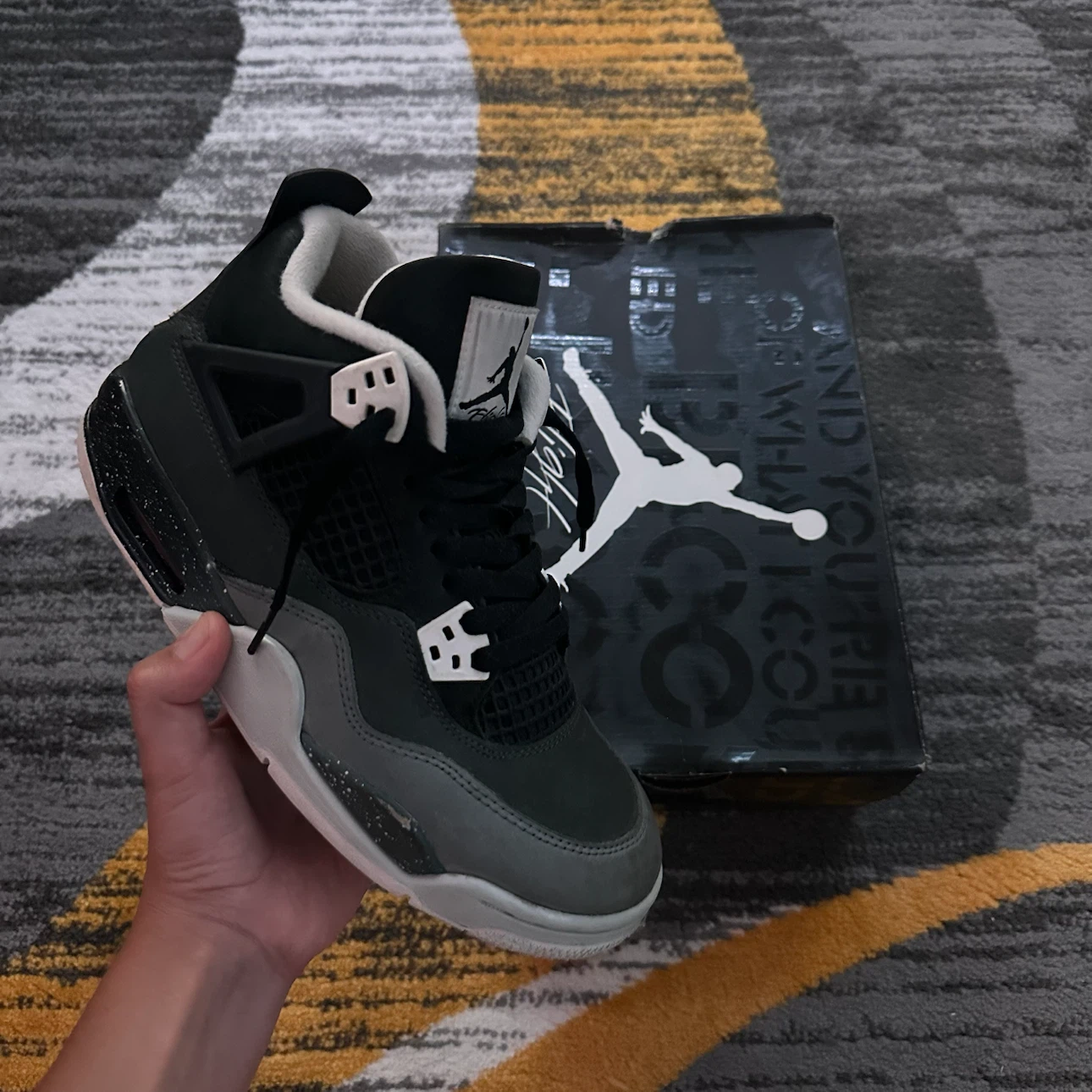 Jordan 4 Retro Fears (GS) 💯AUTHENTIC‼️