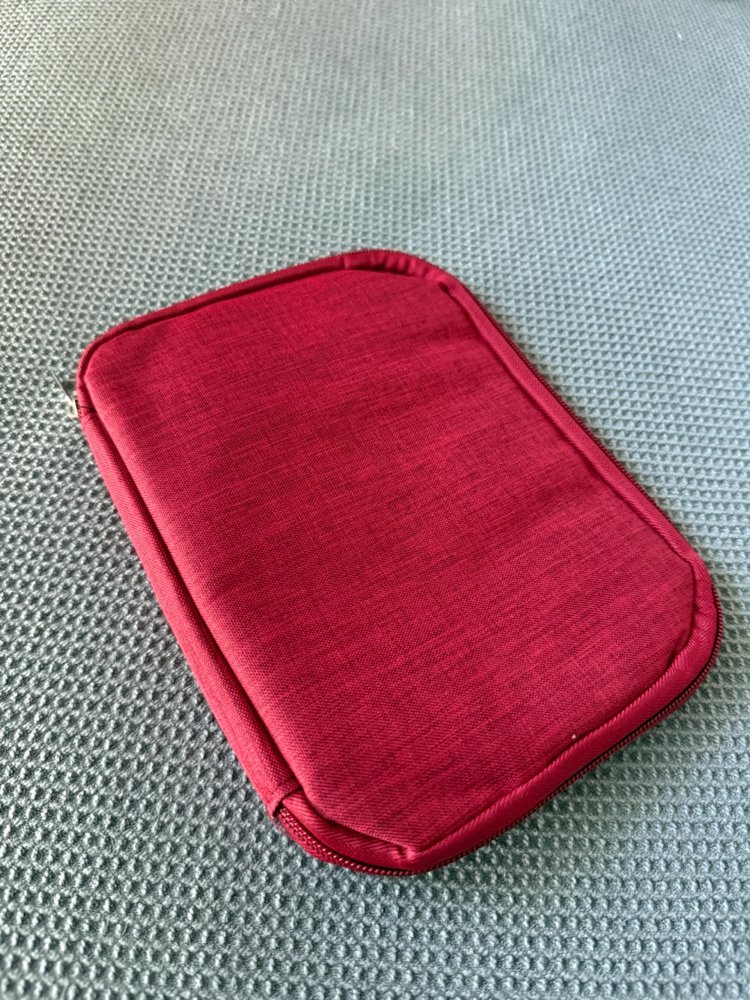 Travel Electronics Organizer Case – Red