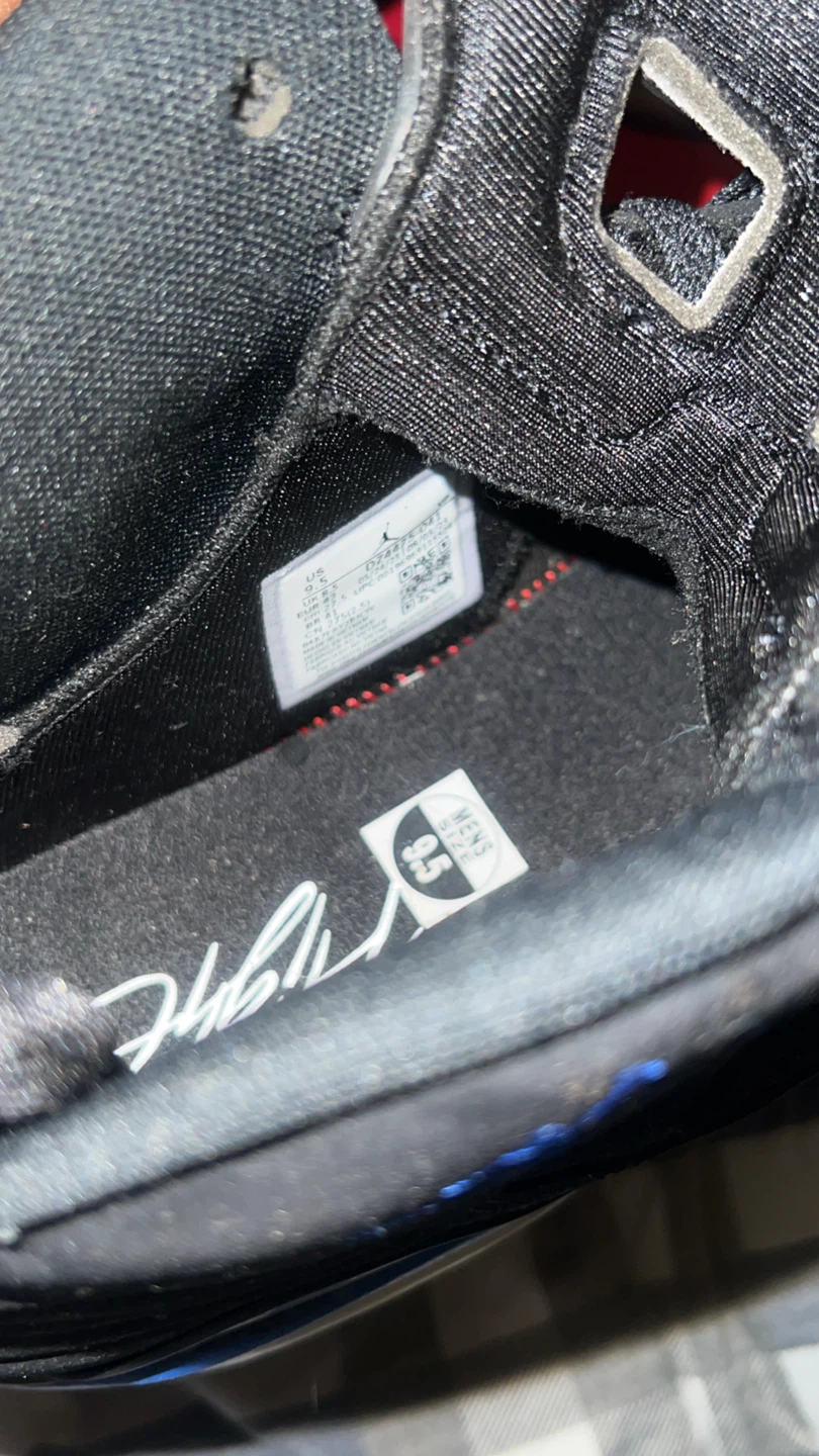 Jordan 6 retro 9.5 brand new - photo 3