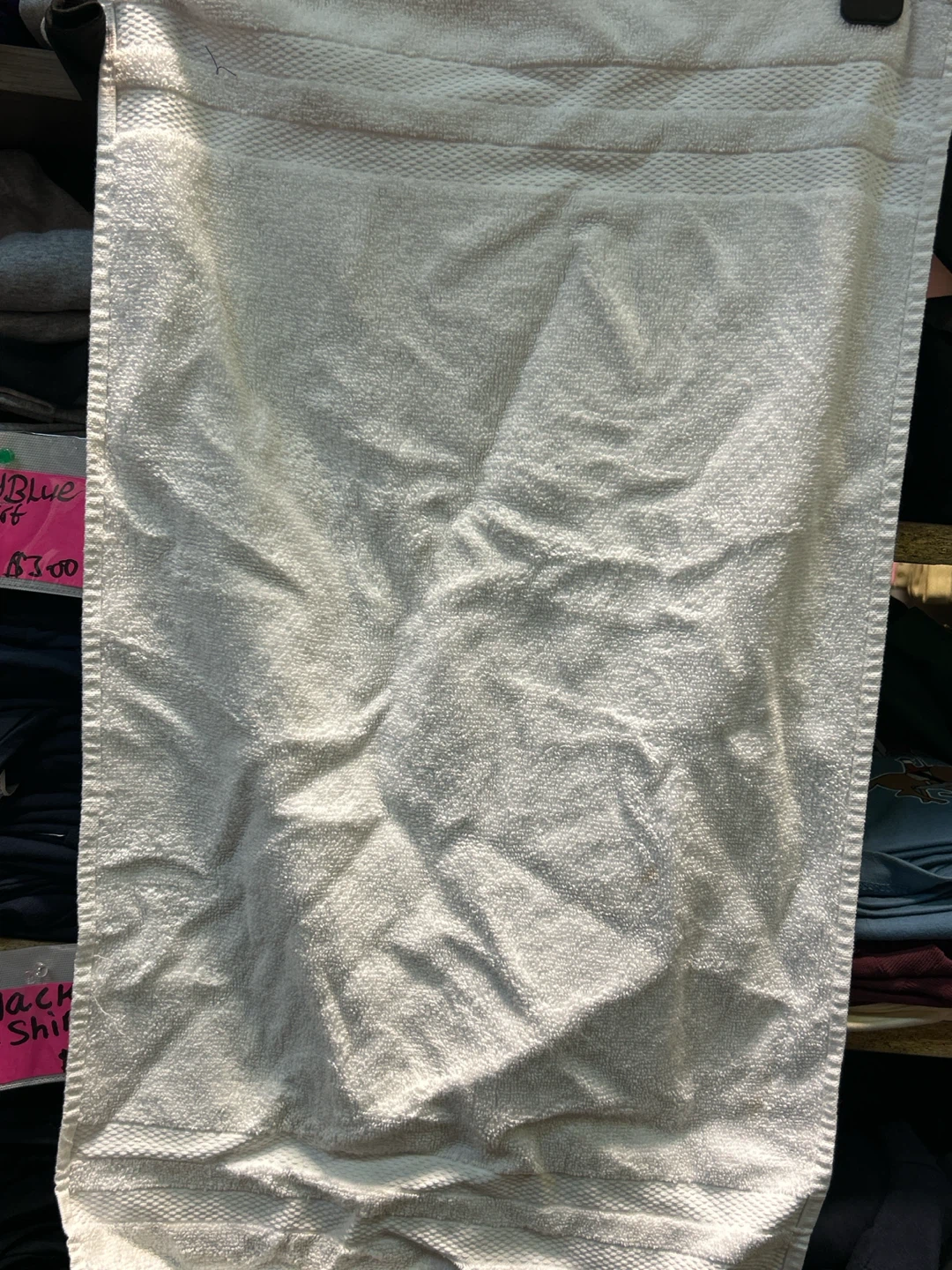 White hand Towel