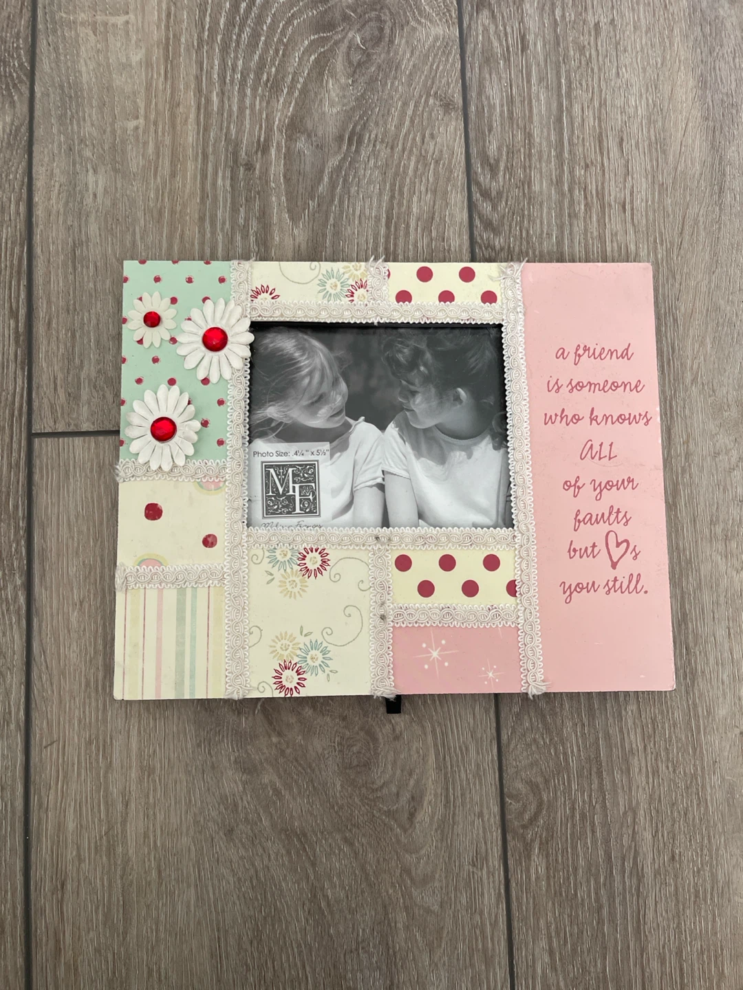Decorative Best Friends Photo Frame - 4" x 6"