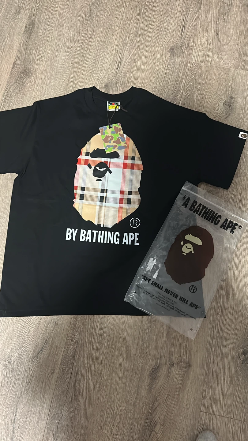 Bape tee shirt - photo 3