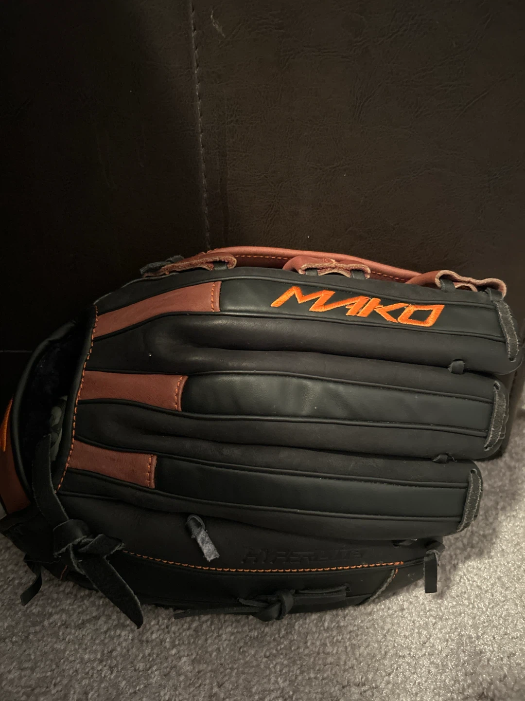 Easton Mako Baseball Glove
