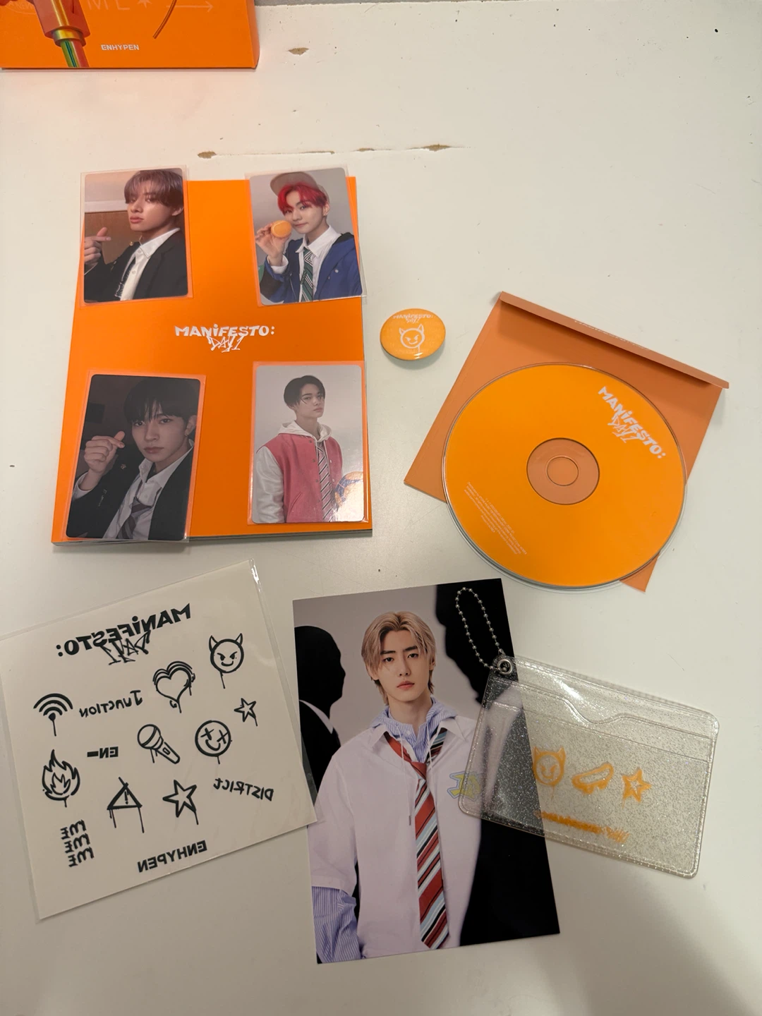 Enhypen Manifesto: Day 1 Album - M Ver. - photo 2