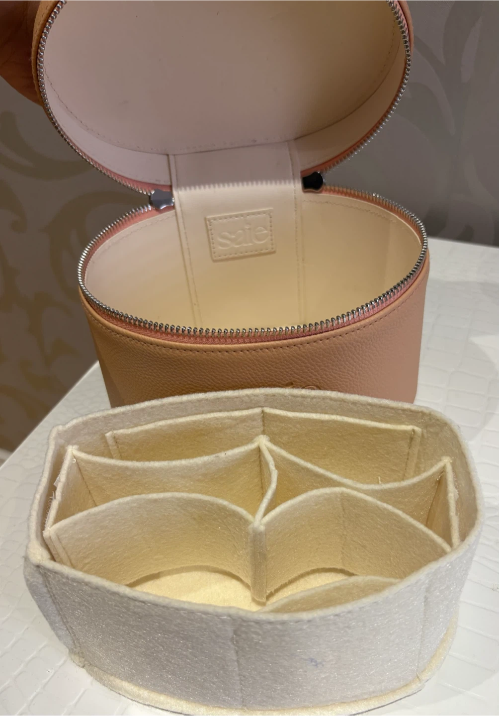 Saie Mini Vanity Case – Limited Edition Peach - photo 2