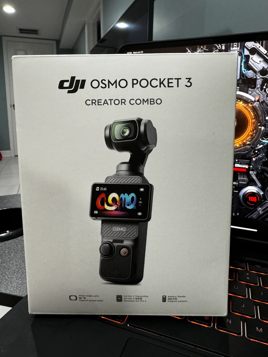 DJI Osmo Pocket 3 Creator Combo