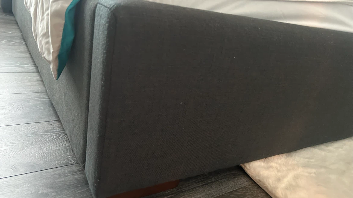 Free Queen bedframe (high headboard) and box spring - photo 4