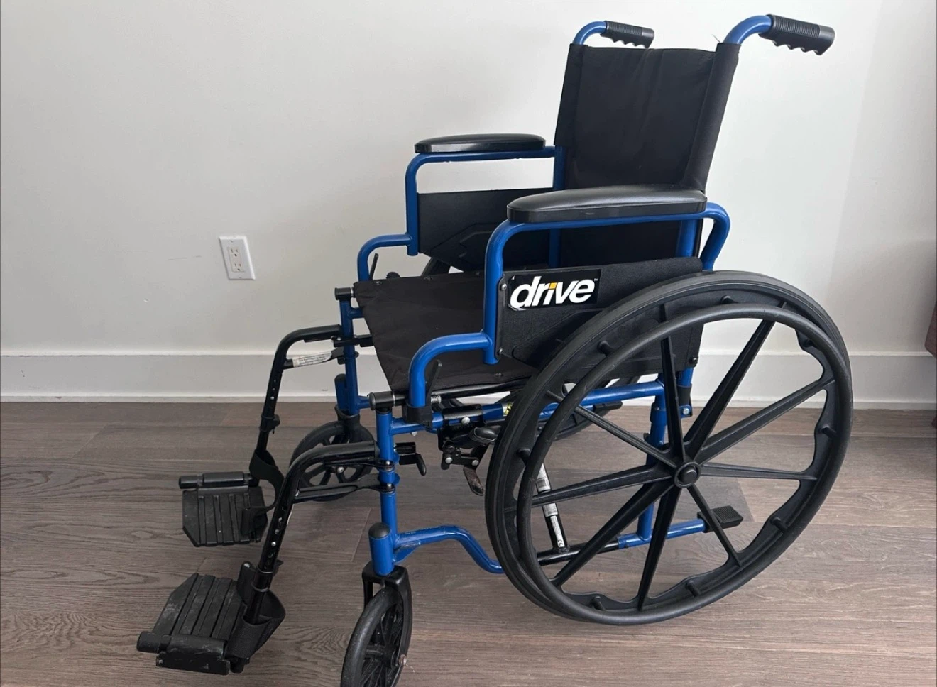 Blue and black Drive wheelchair - photo 3