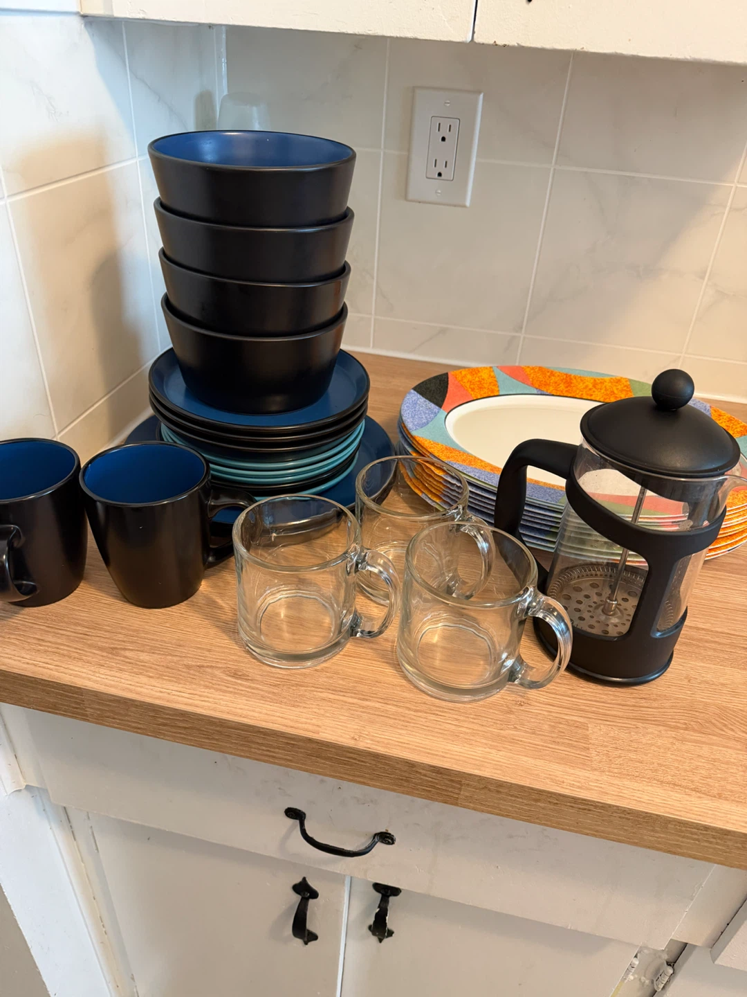 Set of 7 Black Octagonal Mugs