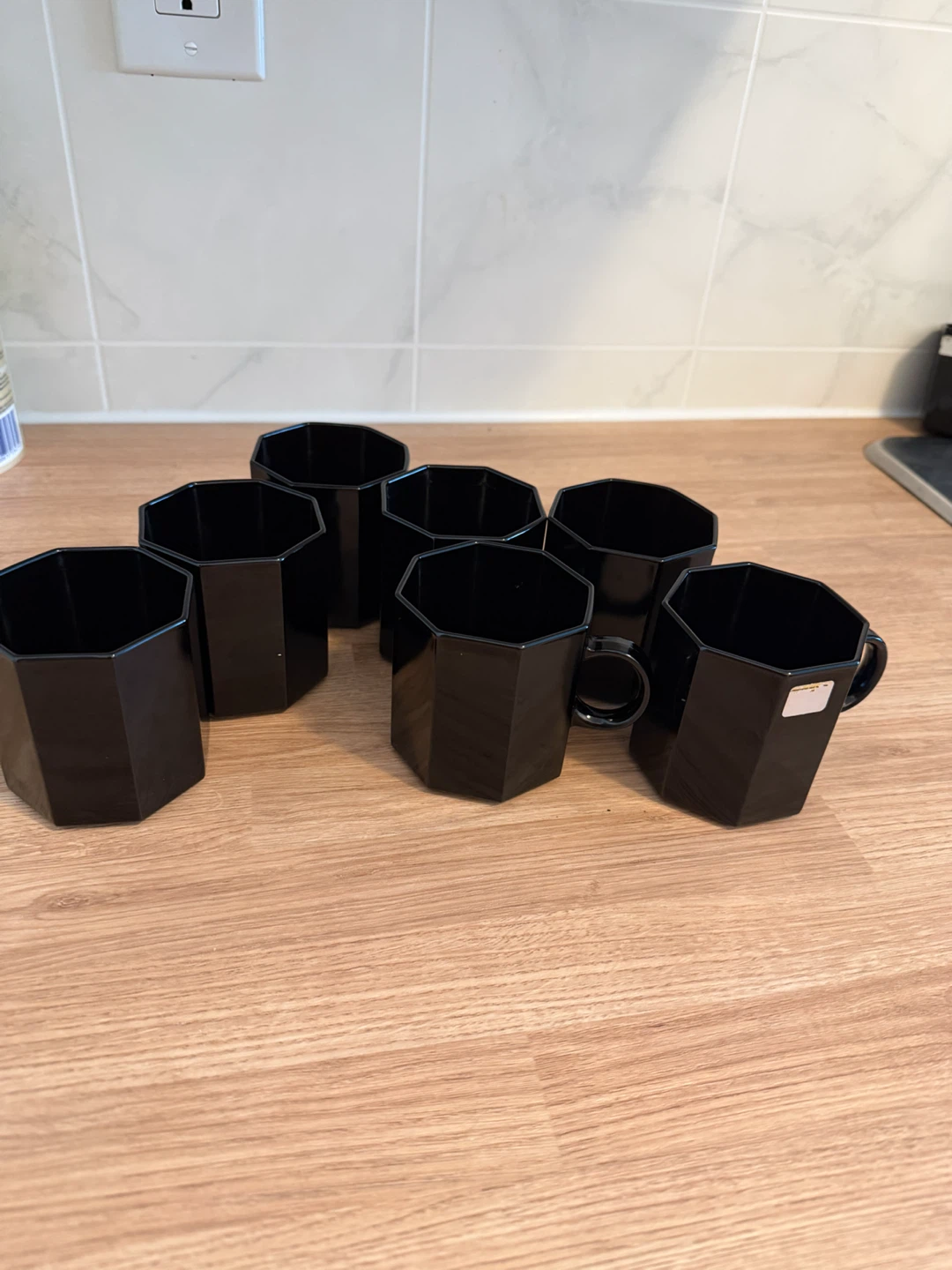 Set of 7 Black Octagonal Mugs - photo 3