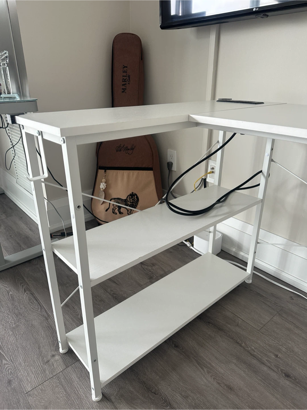 White L-Shaped Computer Desk with Shelves – Excellent Condition - photo 2