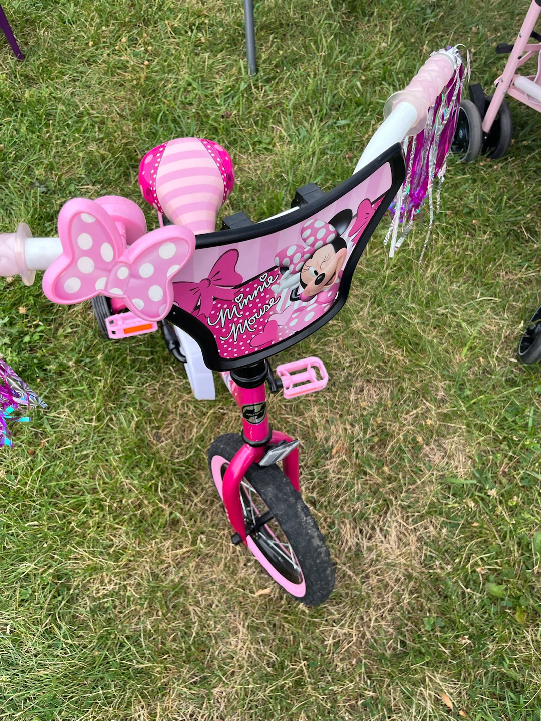 Minnie toddler bike