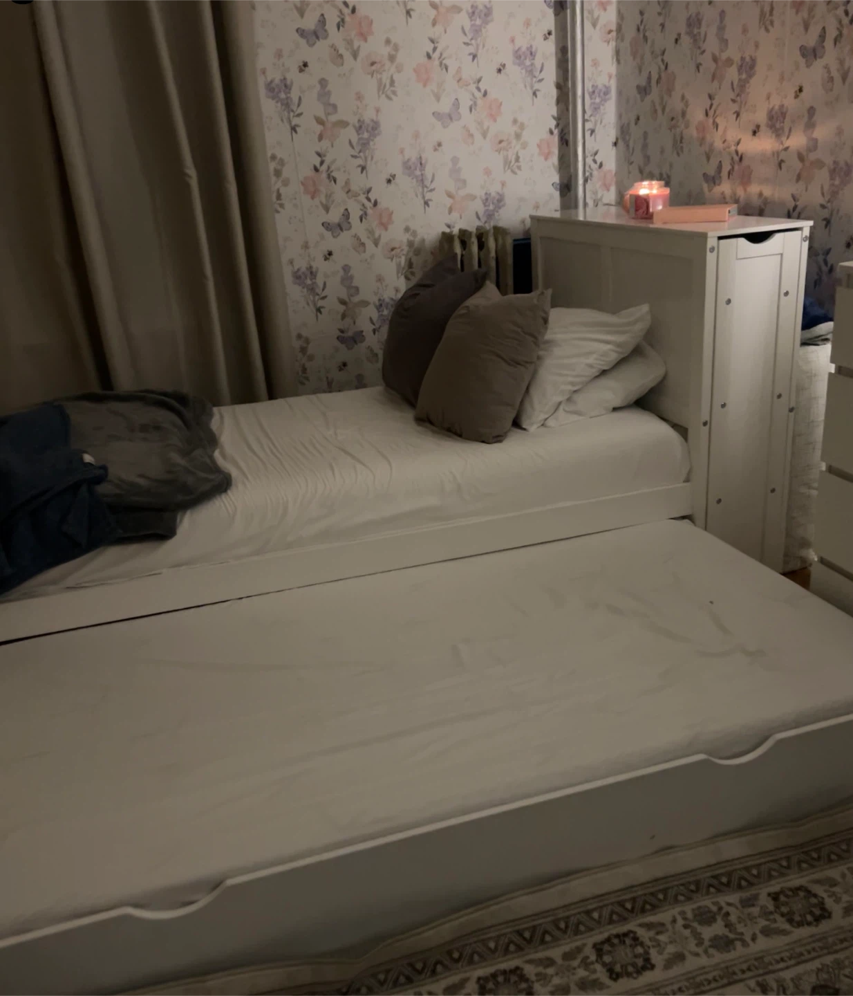 White Twin Daybed with Trundle