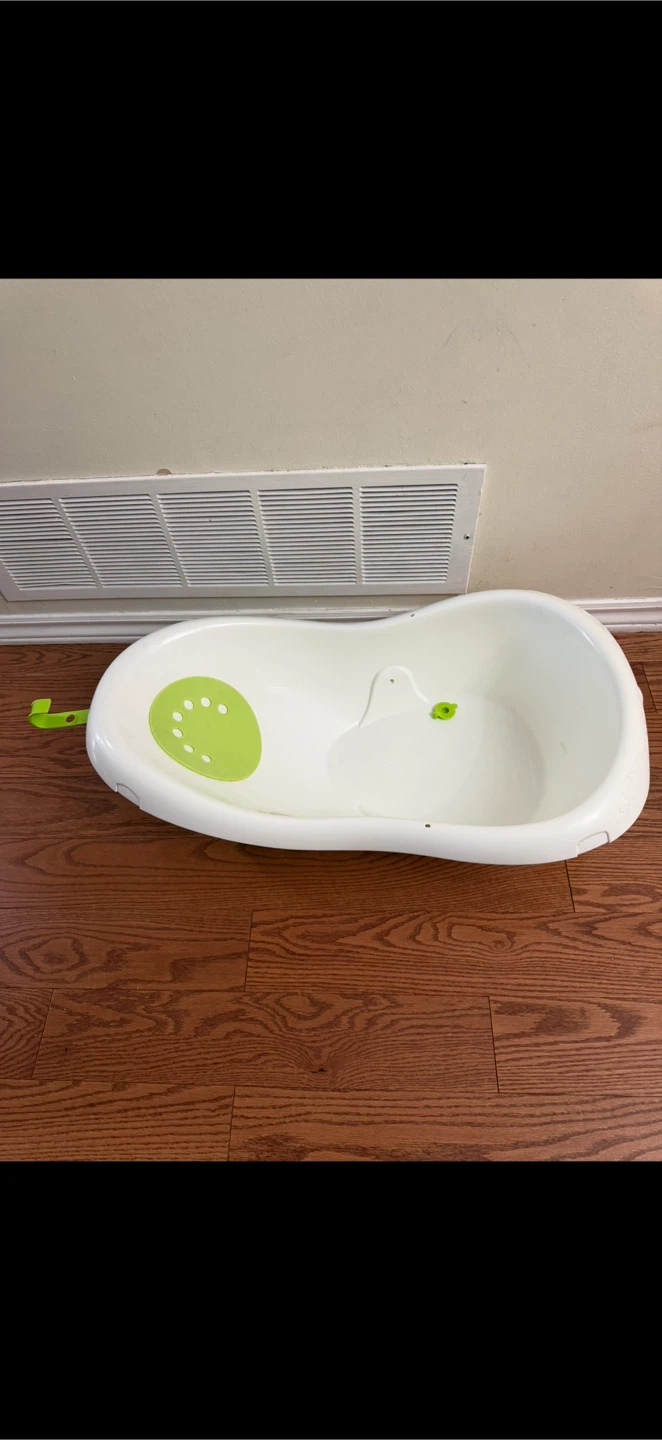 Baby BathTub with Comfortable Lean-Back Chair