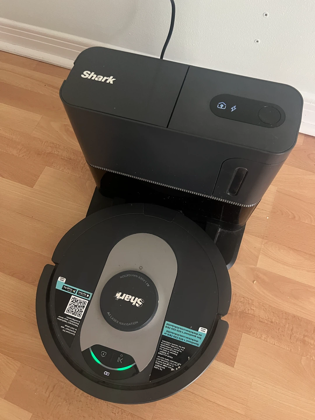 Shark AI Robot Vacuum with Self-Empty Base