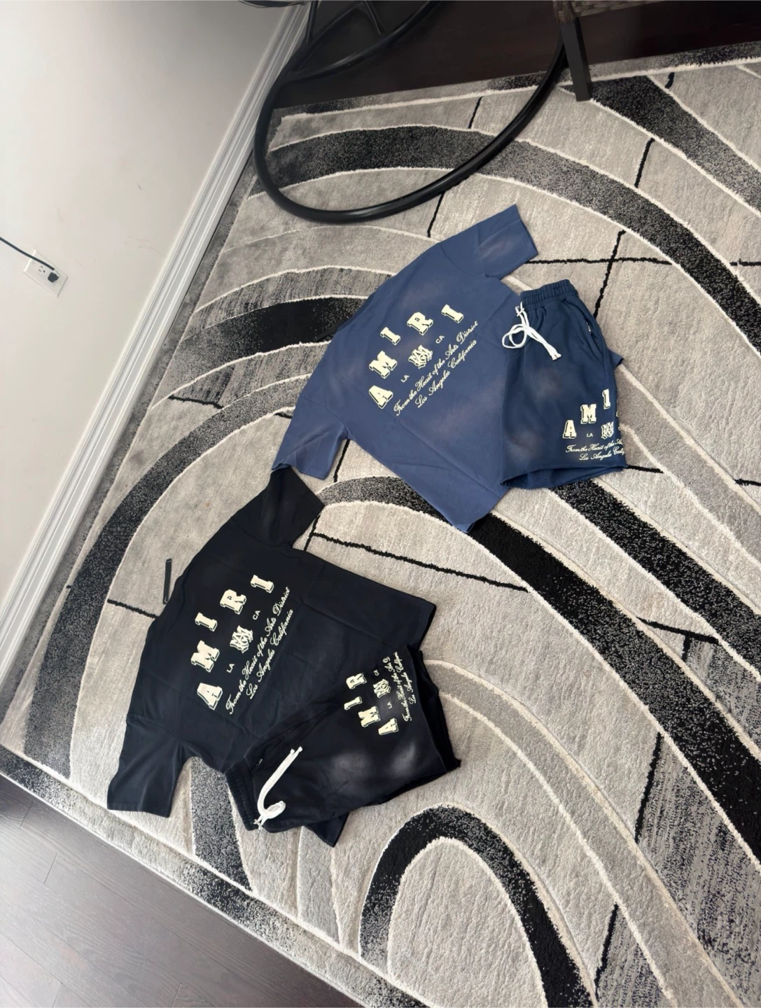 Amiri T-Shirt and Shorts Set - photo 3