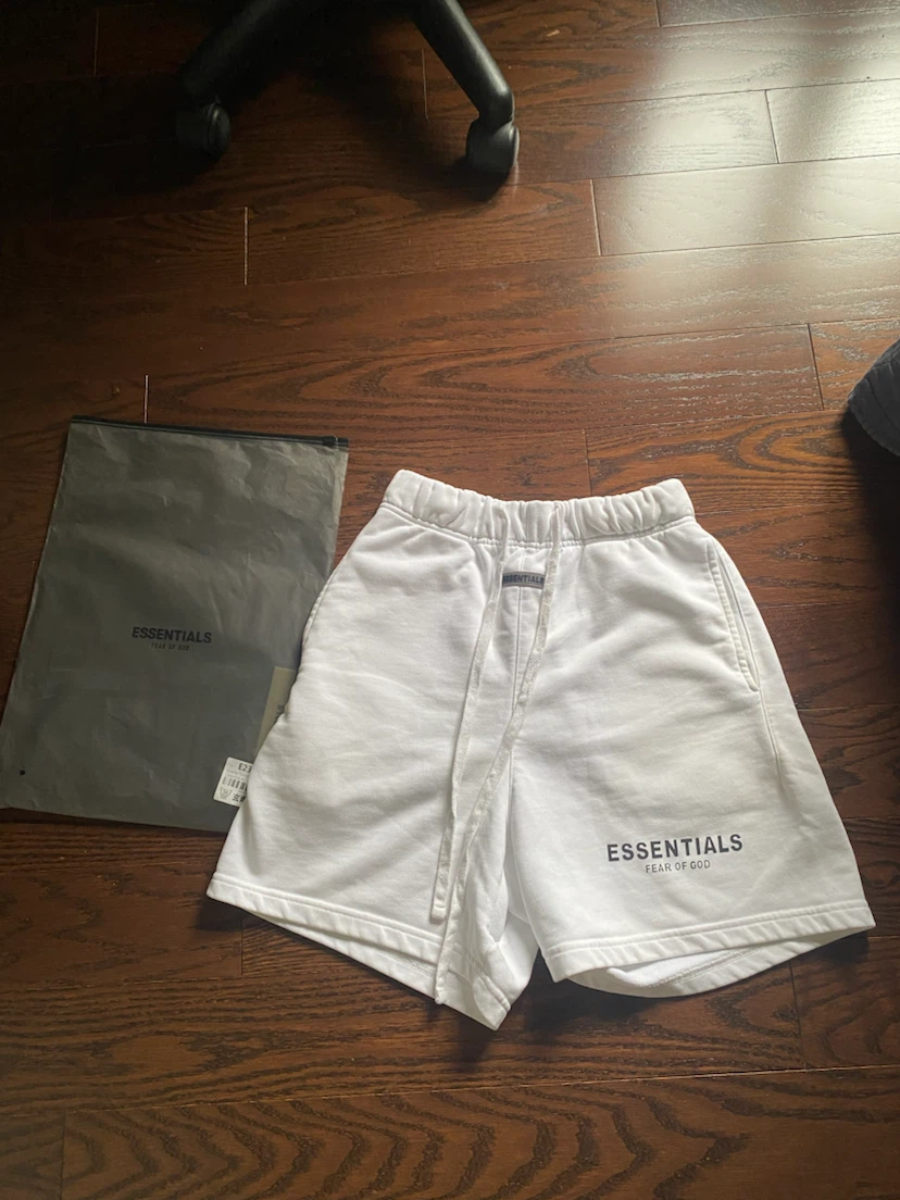 Fear of God Essentials White Sweatshorts - photo 2