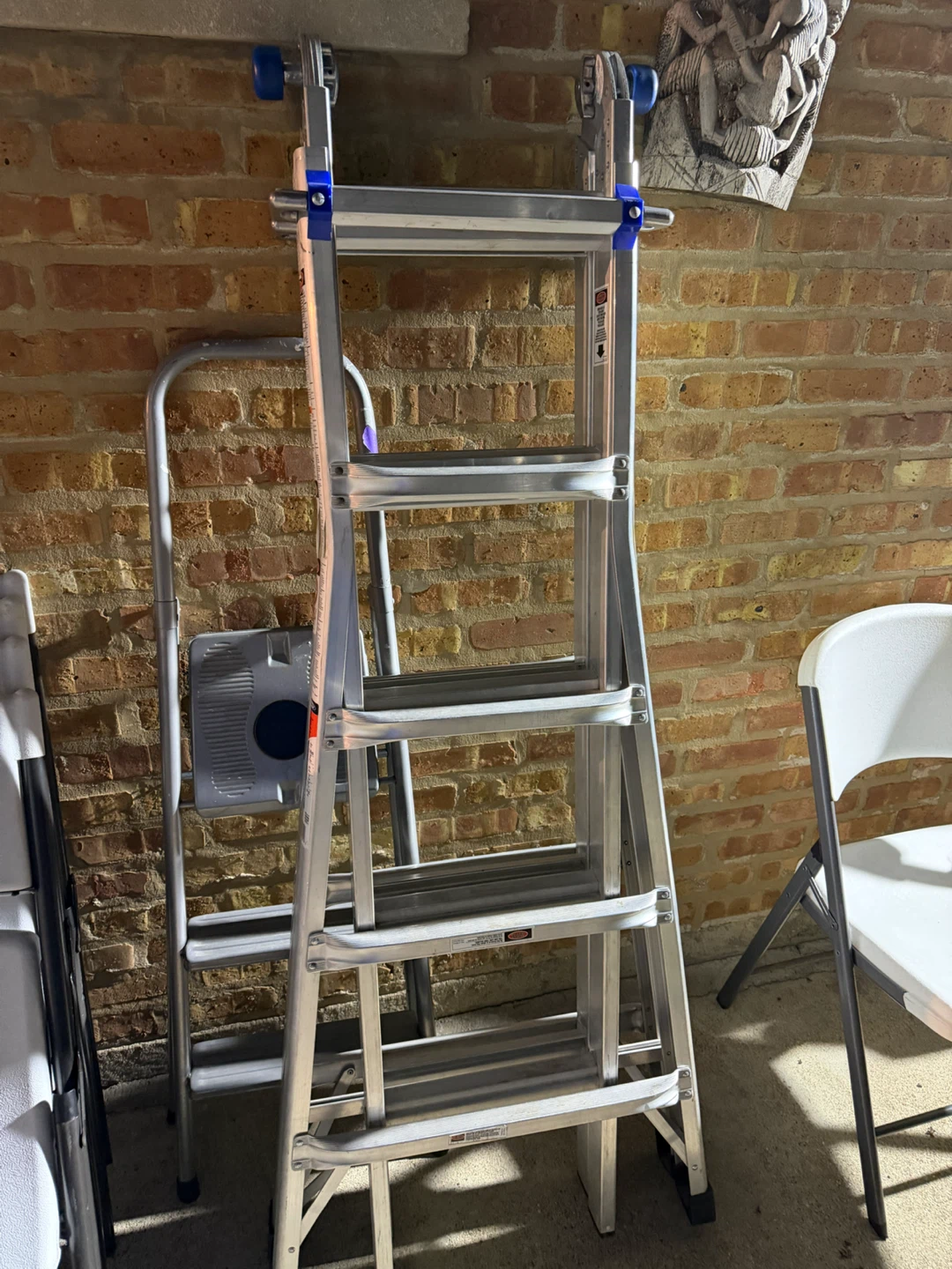 Werner 21' Aluminum Multi-Position Ladder 300 lbs Load Capacity