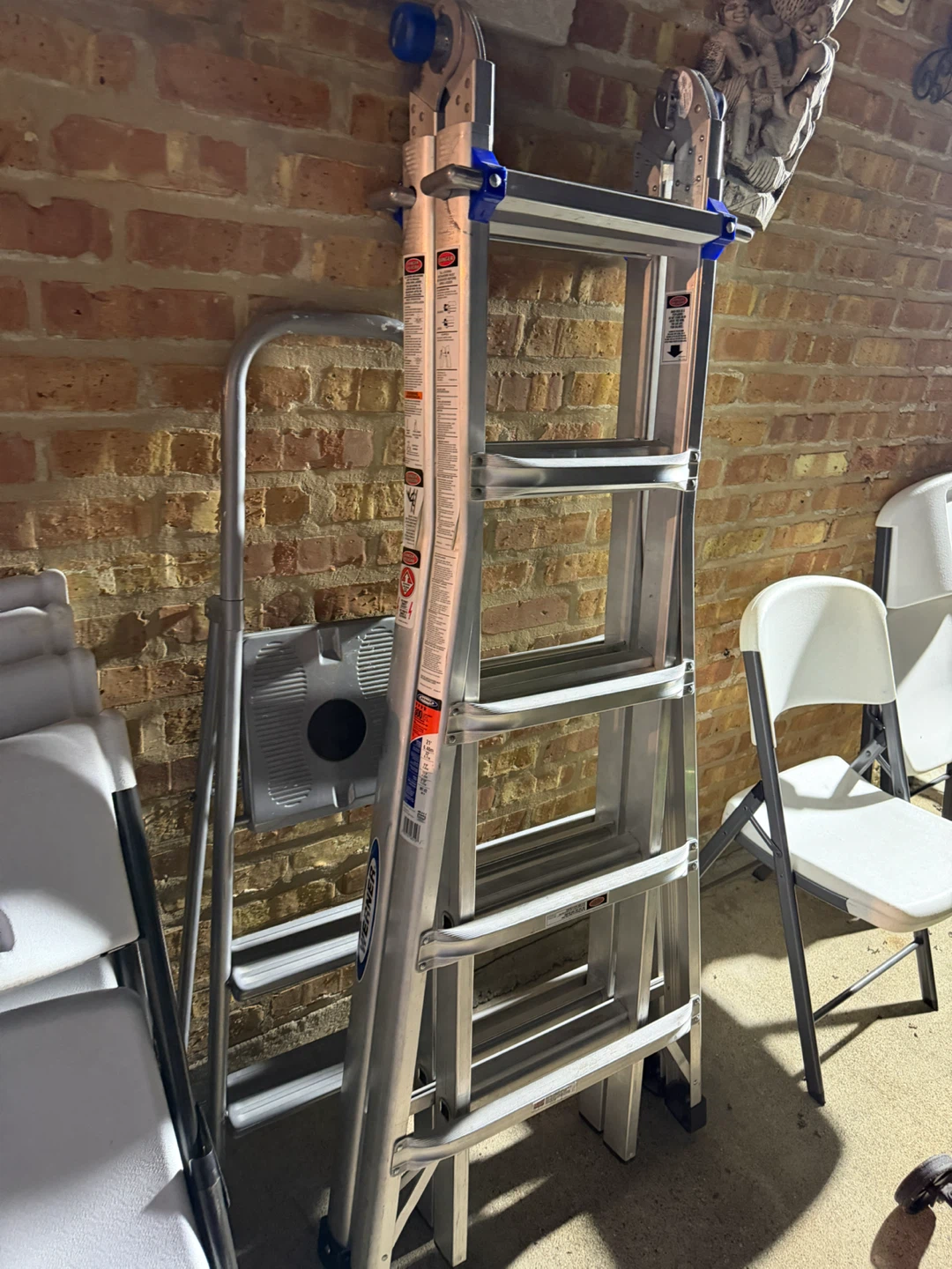 Werner 21' Aluminum Multi-Position Ladder 300 lbs Load Capacity - photo 2