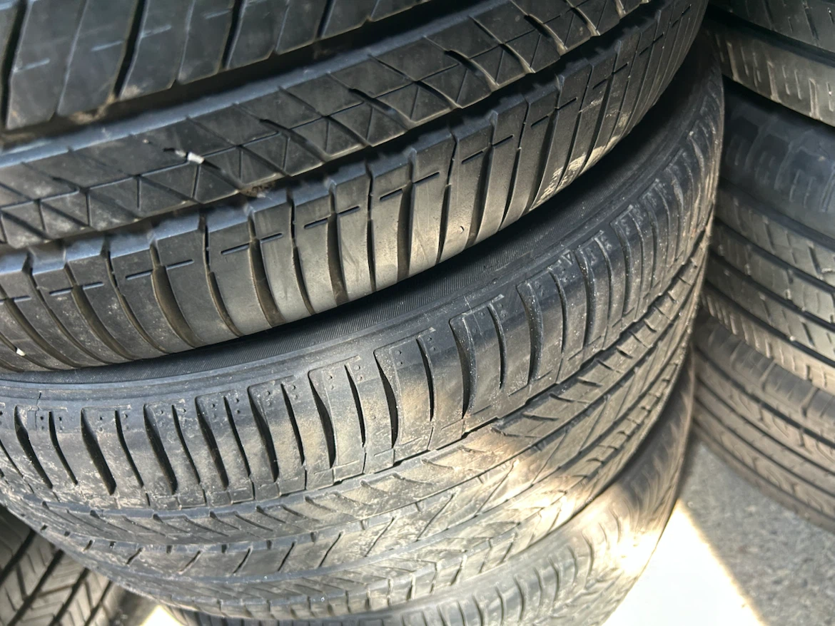 Used 255/35/18 - photo 4