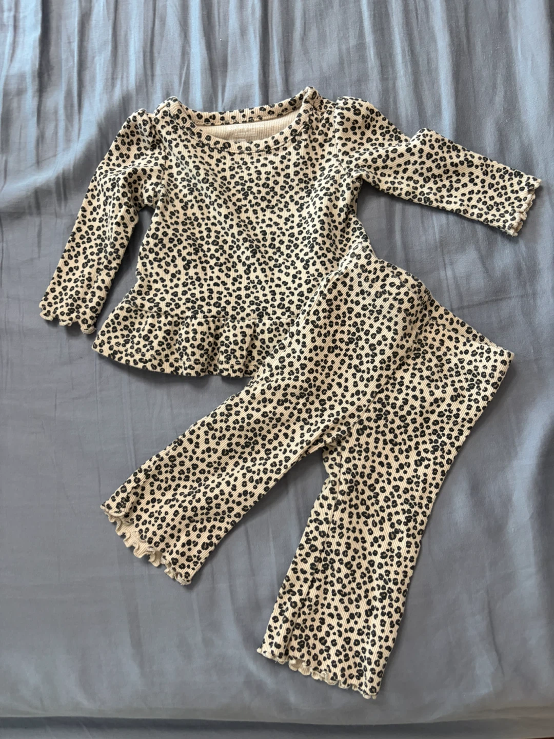 Baby Girl Outfits (3 to 6 months - various brands) - photo 3