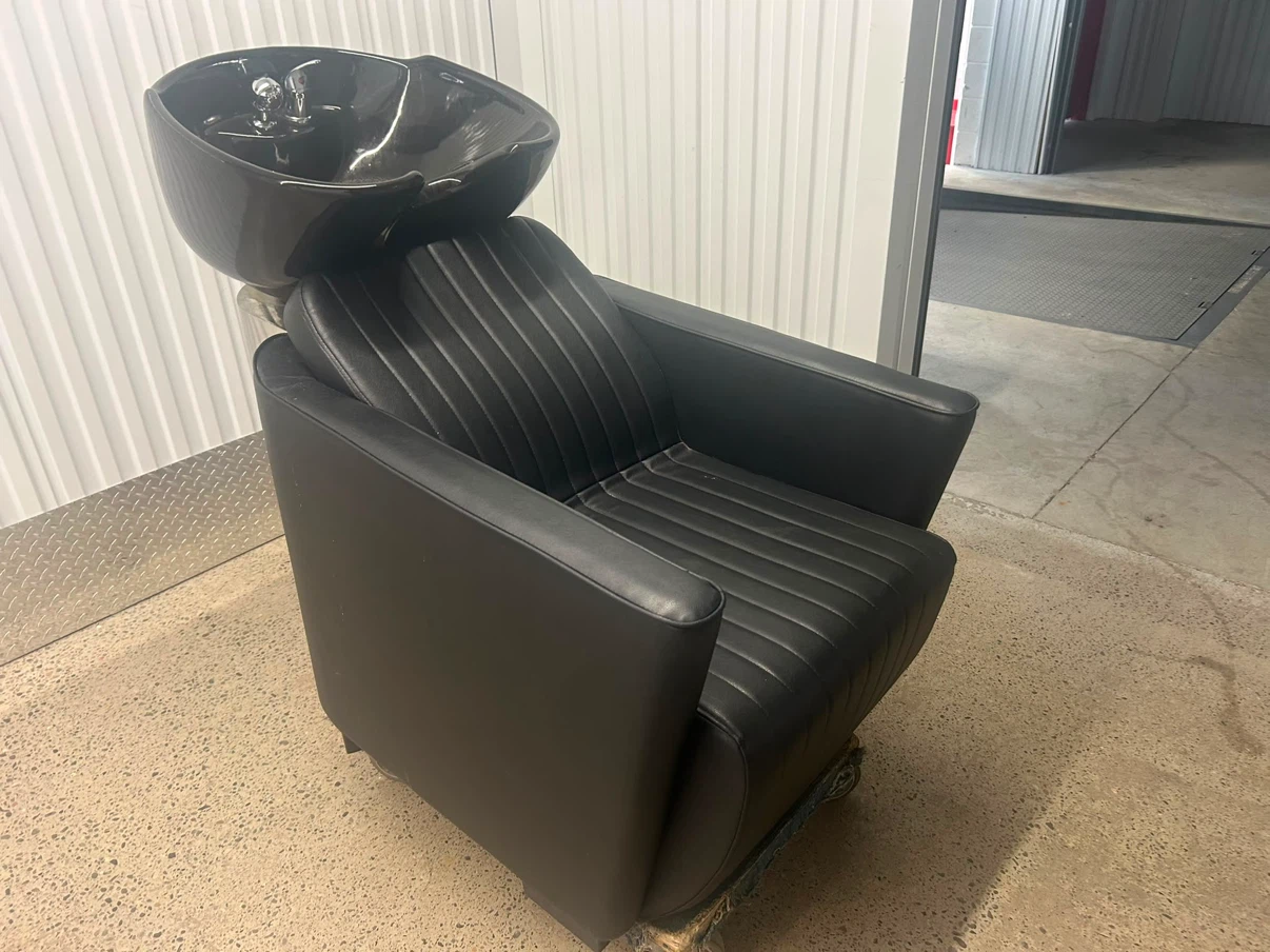 Black Salon Shampoo Chair - photo 3